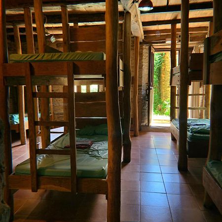 Albergue Eco El Beso - Vegano ตริอากาสเตลา ภายนอก รูปภาพ
