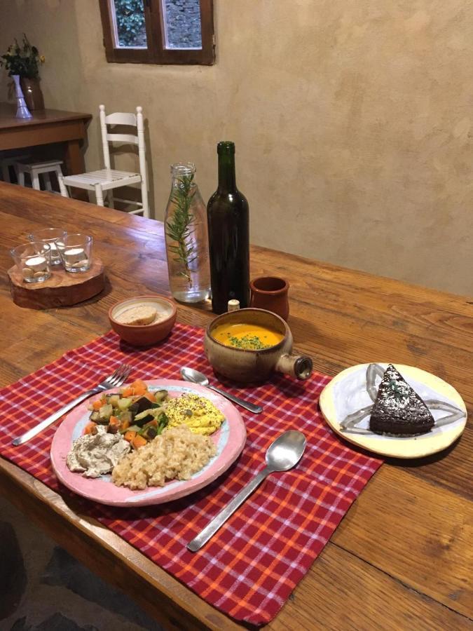 Albergue Eco El Beso - Vegano ตริอากาสเตลา ภายนอก รูปภาพ