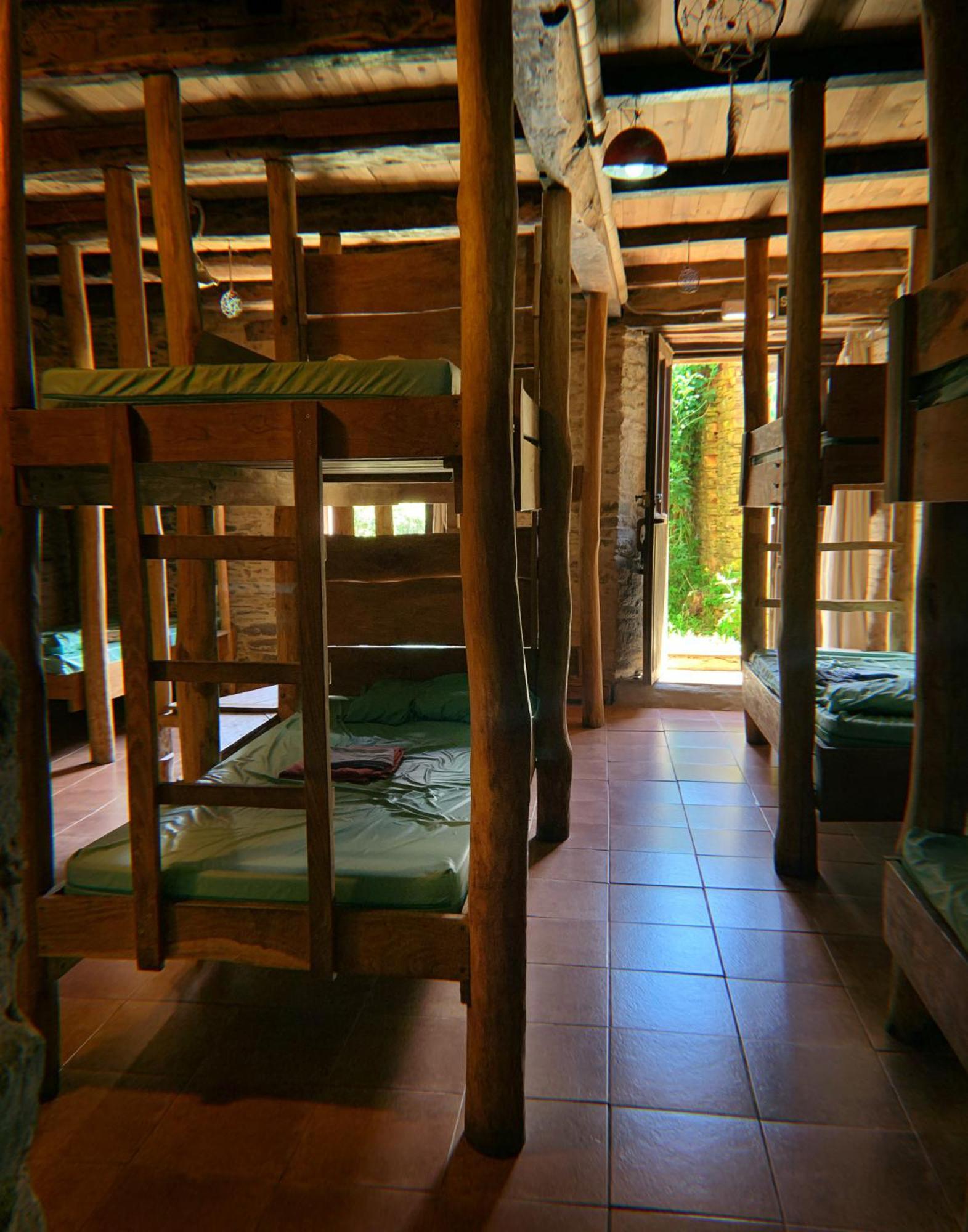 Albergue Eco El Beso - Vegano ตริอากาสเตลา ภายนอก รูปภาพ